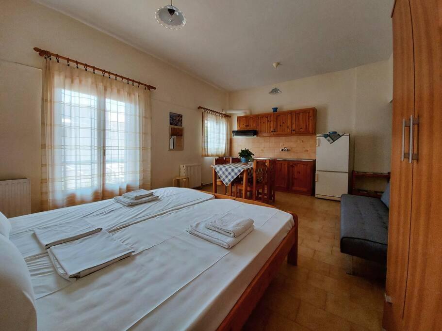 Selfcatering -Studio Helen No 7 Xiropígado Kültér fotó